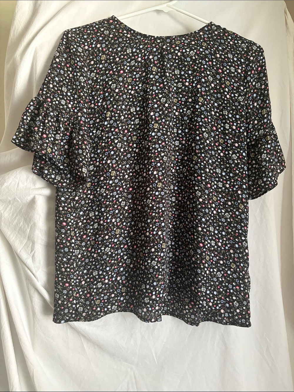 LOFT Black Floral Flutter Sleeve Blouse